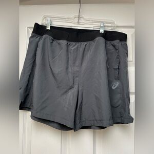 Men’s gym shorts